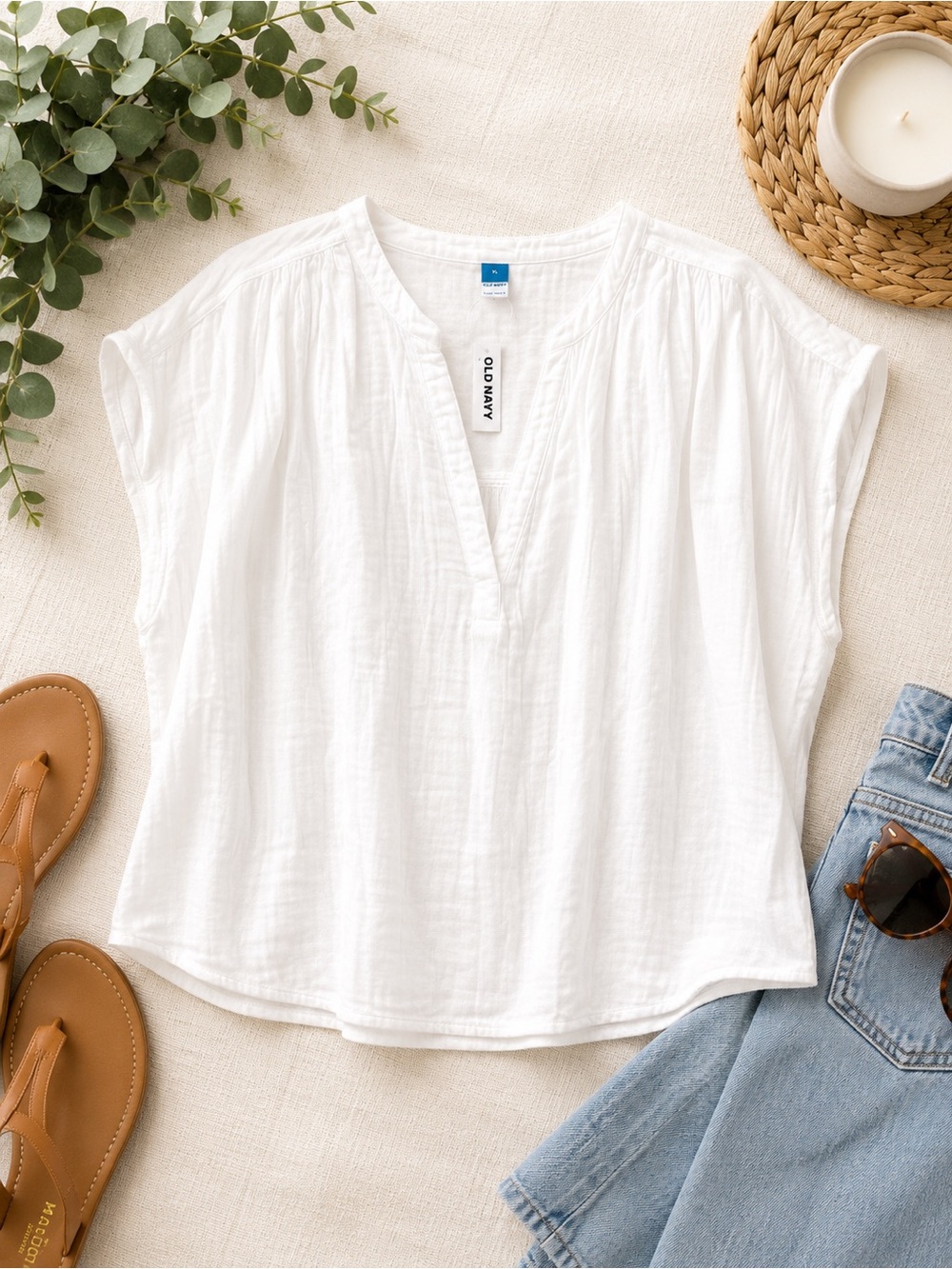 Old Navy White Short Sleeve V-Neck Gauze Blouse